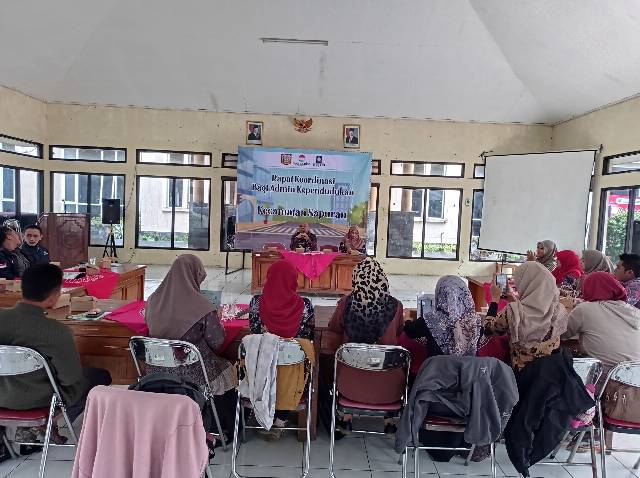 RAPAT KOORDINASI ADMINDUK DESA/KELURAHAN SE KECAMATAN SAPURAN BULAN JANUARI 2025